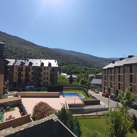 Apartaments Sort Pirineus Zewnętrze zdjęcie