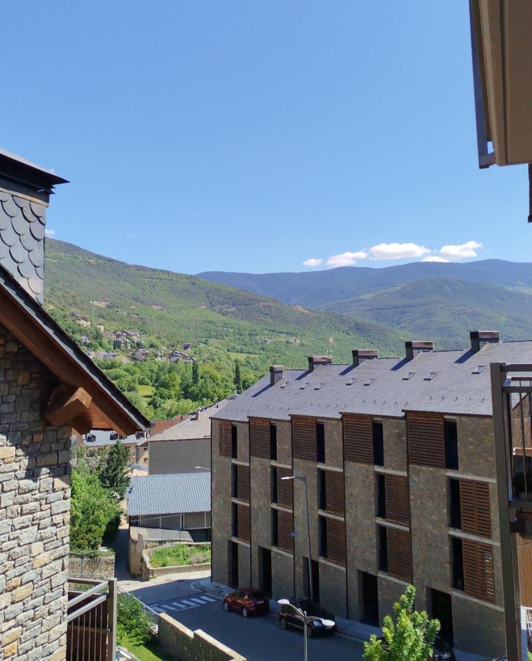 Apartaments Sort Pirineus Zewnętrze zdjęcie