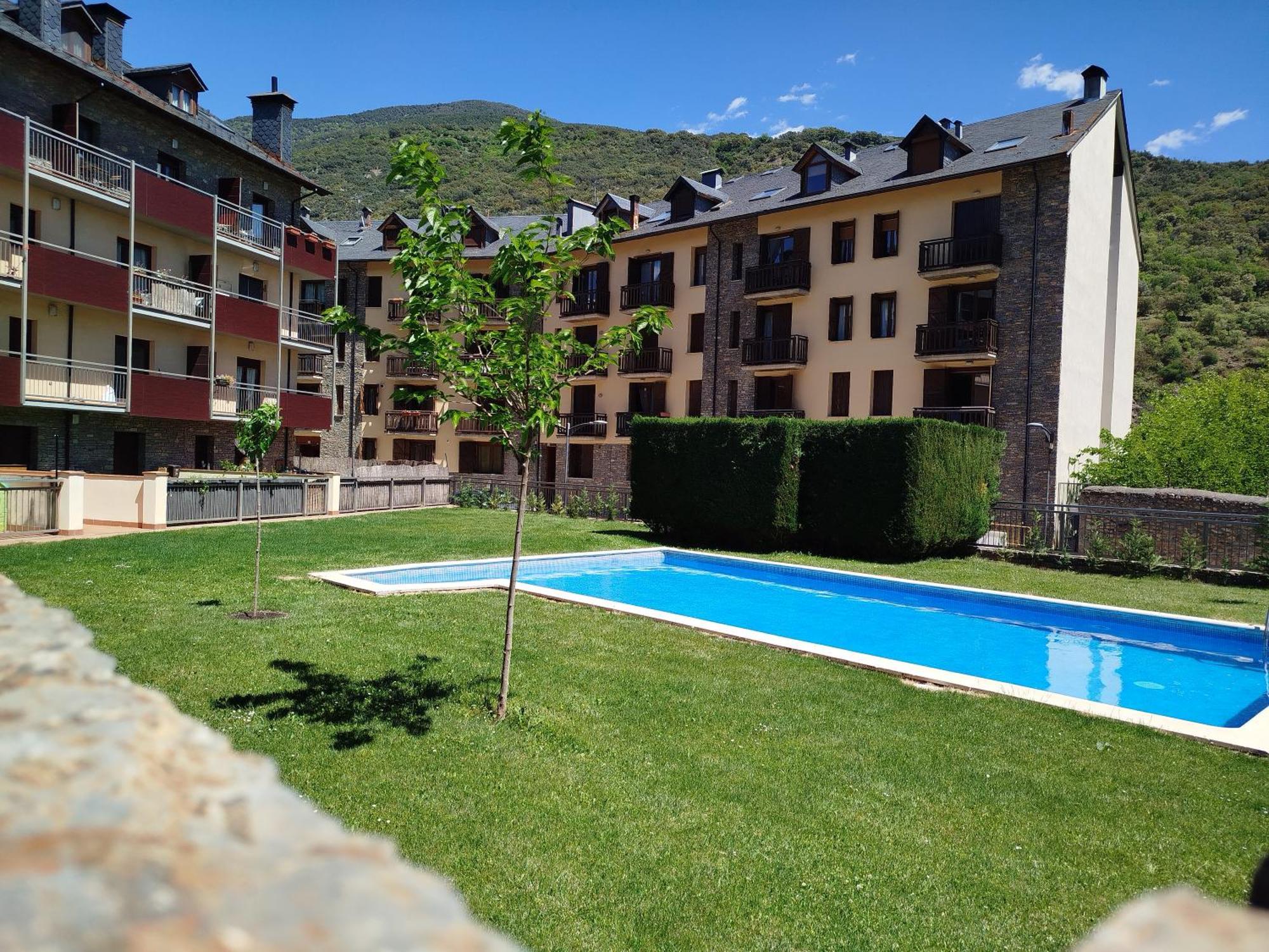 Apartaments Sort Pirineus Zewnętrze zdjęcie